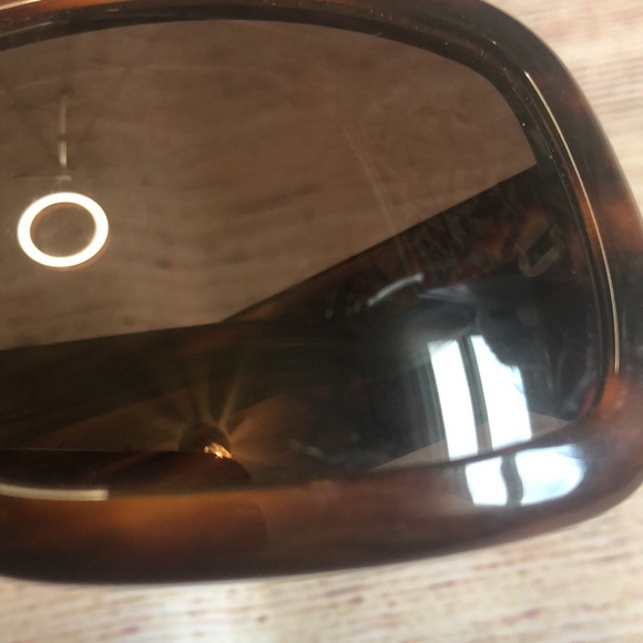Authentic VERSACE tortoise shell sunglasses - Picture 8 of 9